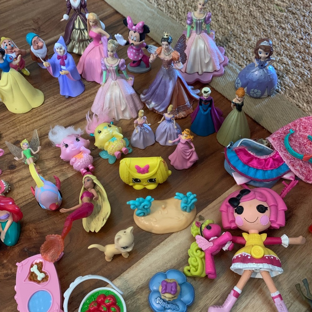 Over 80 pieces of Vintage/Old Toys. Disney, Winx, Hasbro and more